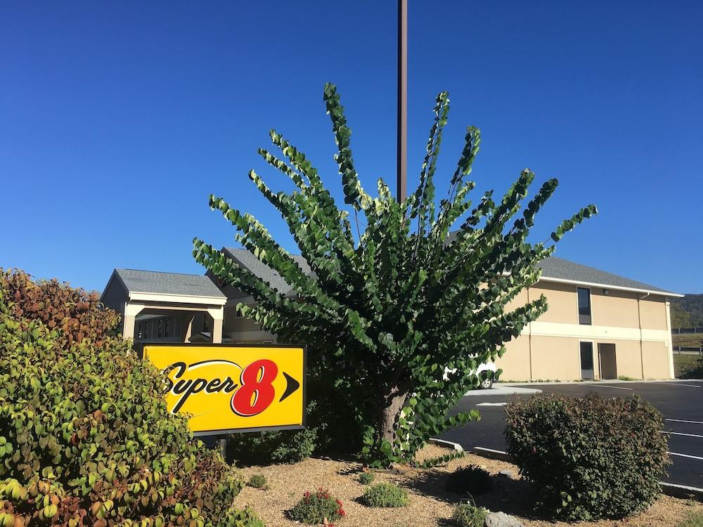Motel Super 8 By Wyndham Erwin, I-26 Exit 37 Zewnętrze zdjęcie